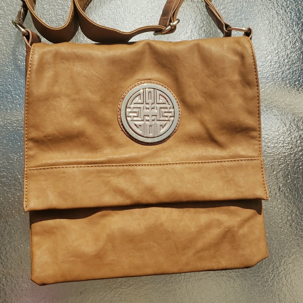 Gorgeous tan cross-body bag